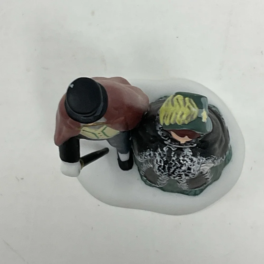 Dept 56 Dickens Village A Gentleman And Lady Christmas 56.58559